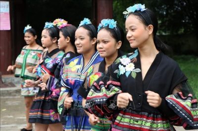 Sự Độc Đáo Của Trang Phục Thổ Cẩm Tây Nguyên