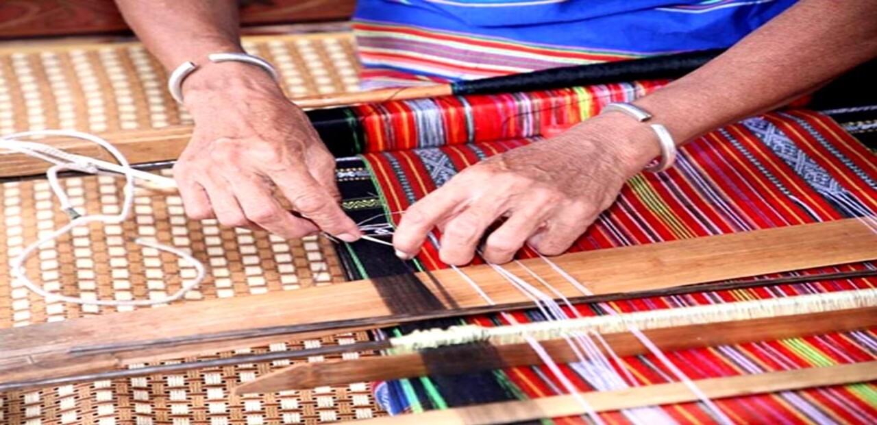 Họa Tiết Thổ Cẩm: Di Sản Văn Hóa 