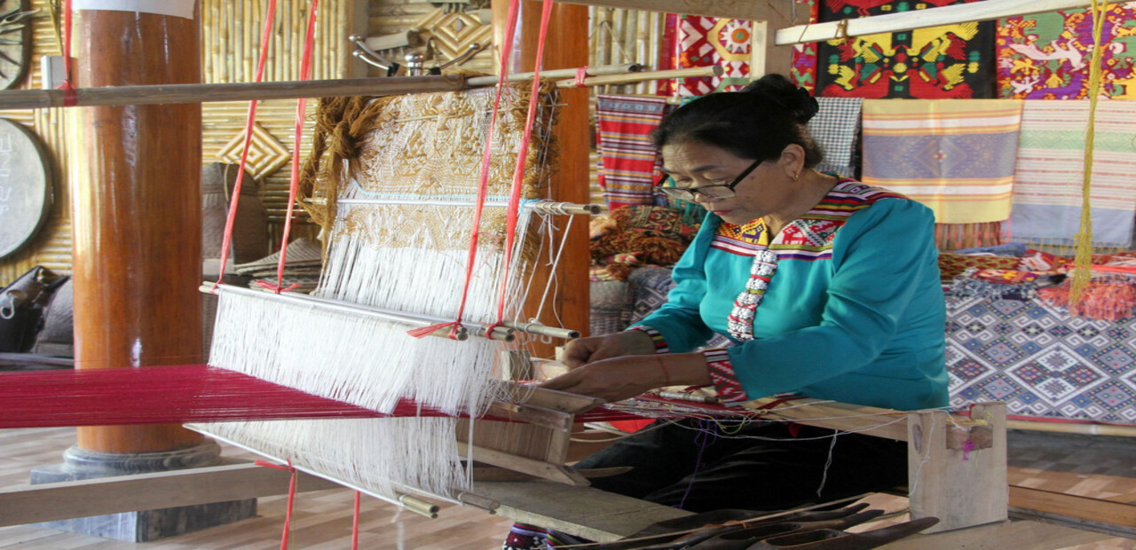 Văn Hóa Thổ Cẩm  Nghệ Thuật và Truyền Thống